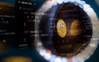 衡东 ,php声明和调用变量的符号是什么？